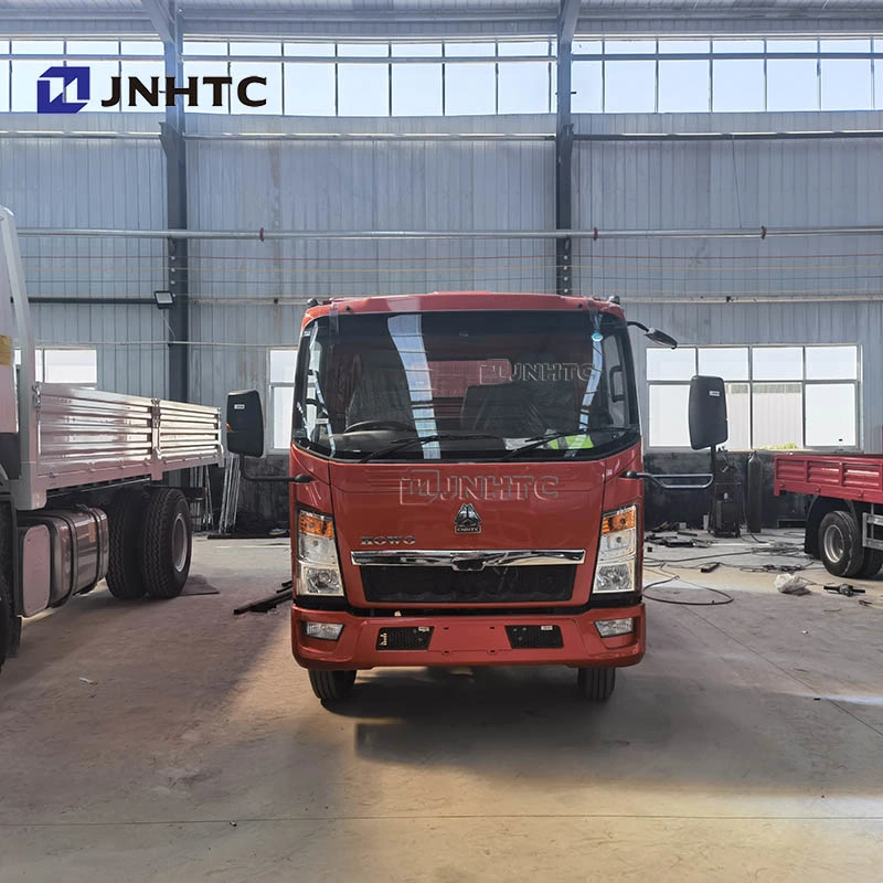 Luz HOWO Sinotruk dever 6 Wheeler Carga seca a máquina com a Placa Traseira do Elevador Hidráulico da Chapa da Extremidade Homan Furgoneta Veículo