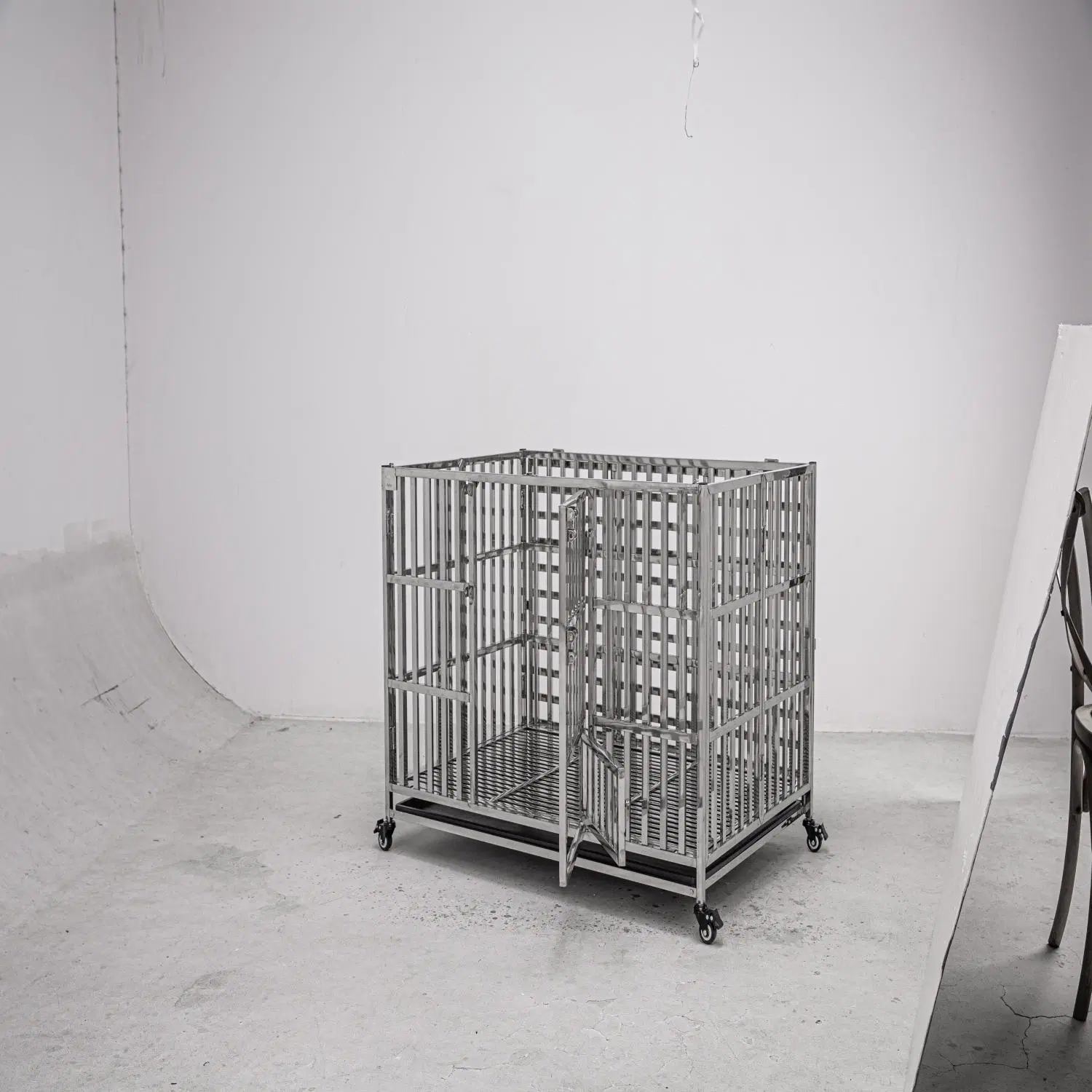 O Cage para cão em aço inoxidável pode personalizar o fornecimento de dois andares Tipo dobrável