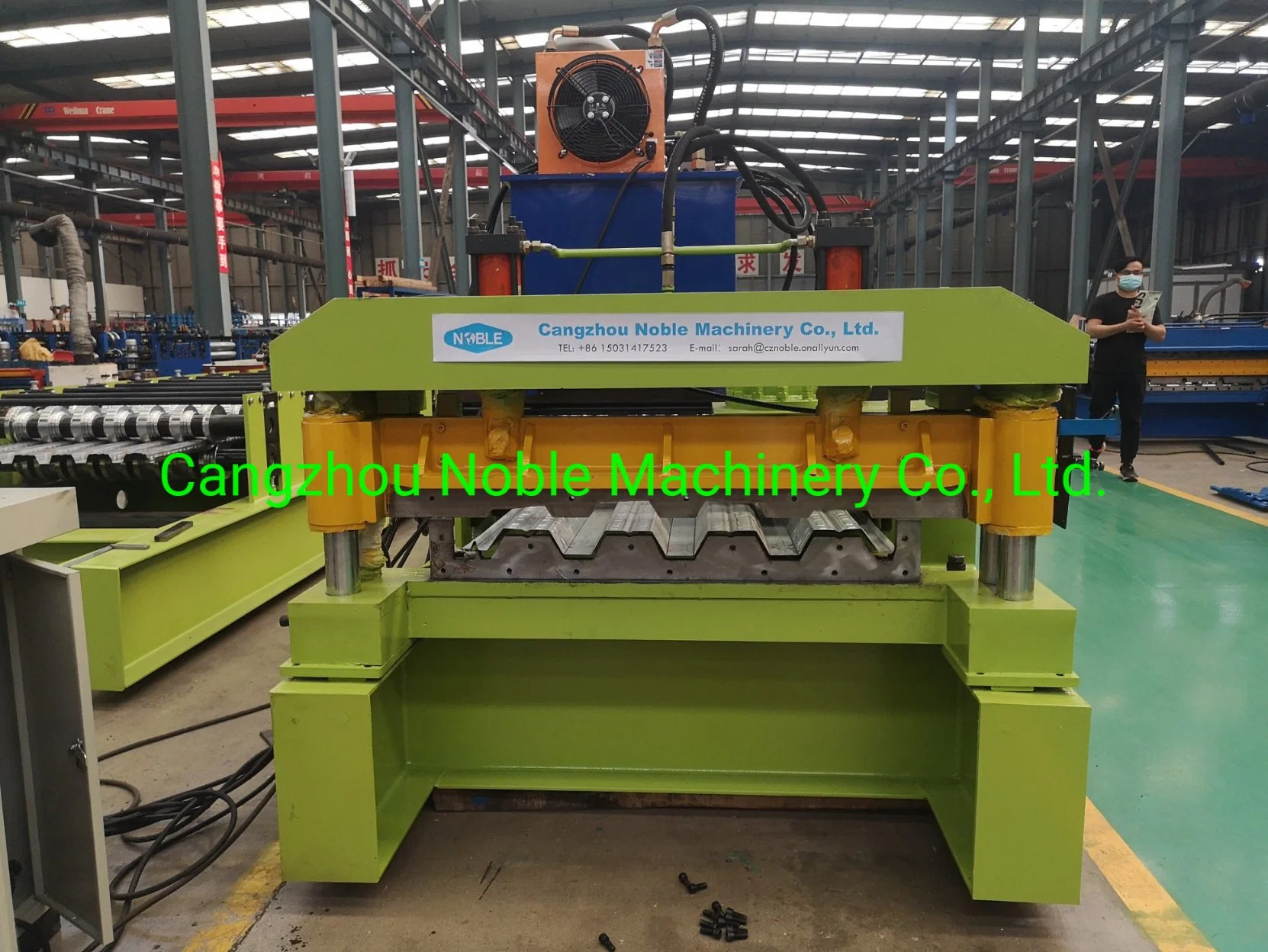 China Top Building Steel Floor Deck Profile Metal Roofing Sheet Making Machine Roll Forming Line for Sale