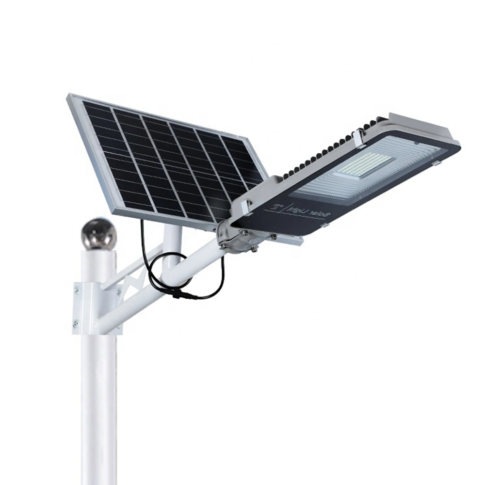 L'aluminium 90W 100W 120W 150W 200W Split Outdoor Rue lumière LED solaire charge 5 Heures peuvent travailler 2 jours de pluie capteur LED lampe solaire