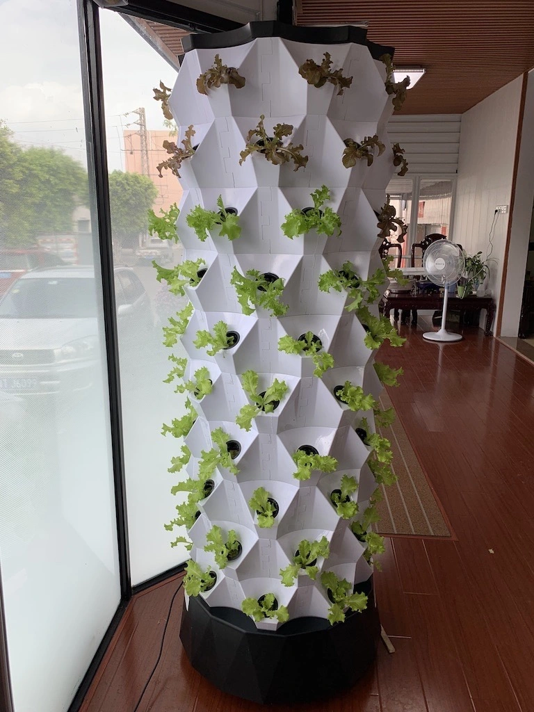 Вертикальный сад в корпусе Tower системы гидропоники Zip Aeroponic растущей колонн