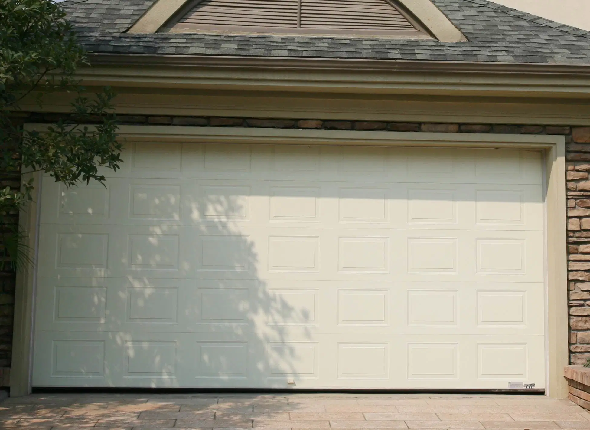 Stylish & Practical Sectional Garage Doors