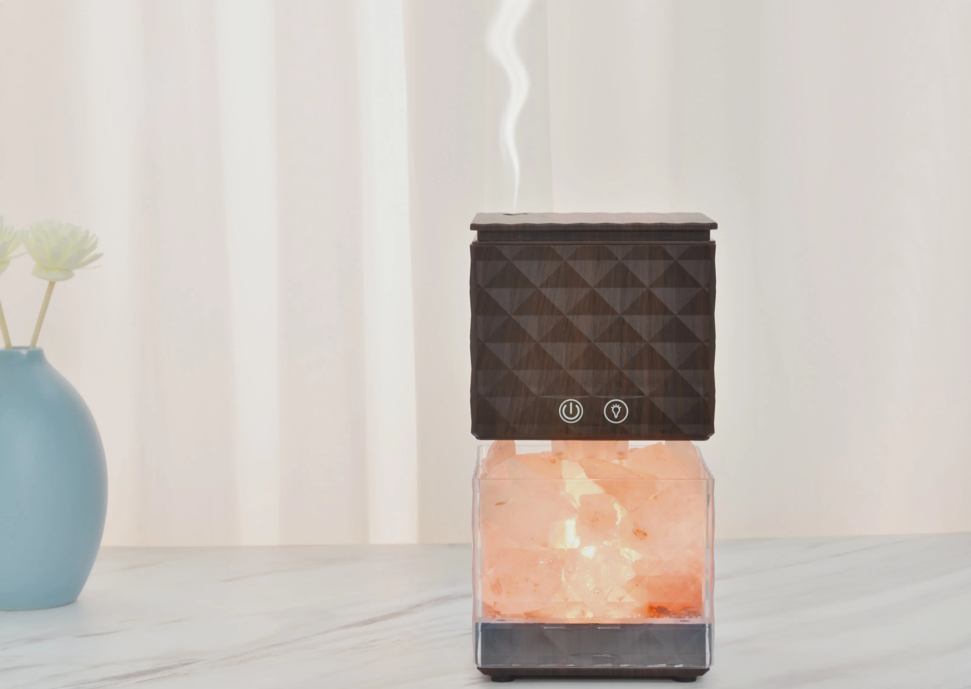 Modern Cube Design Purifier Diffuser with OEM/ODM Supplier for Health Care