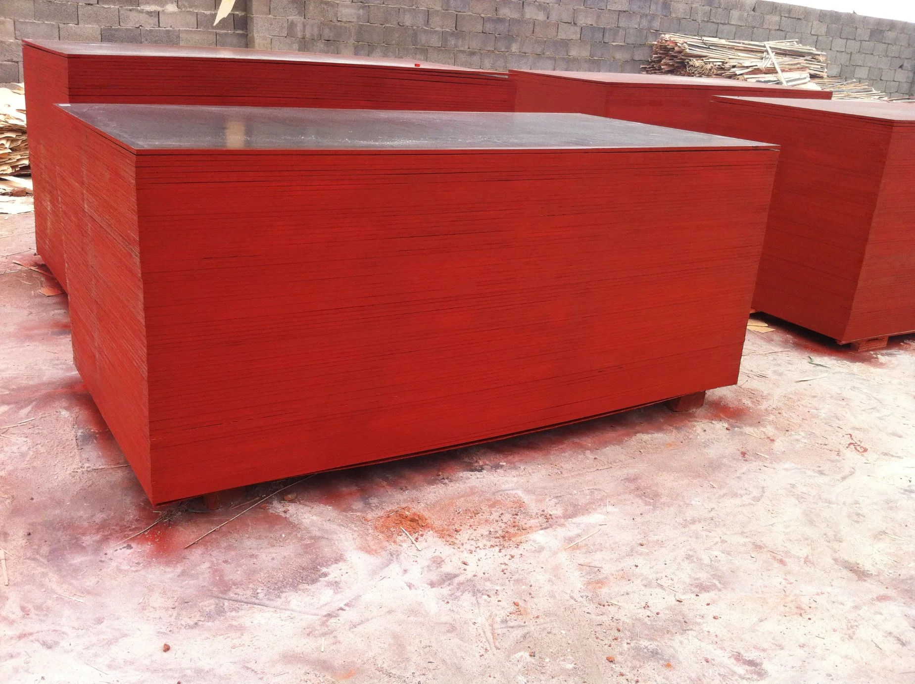 Brown/ Black/ Green/ Red Film Faced Plywood for Construction