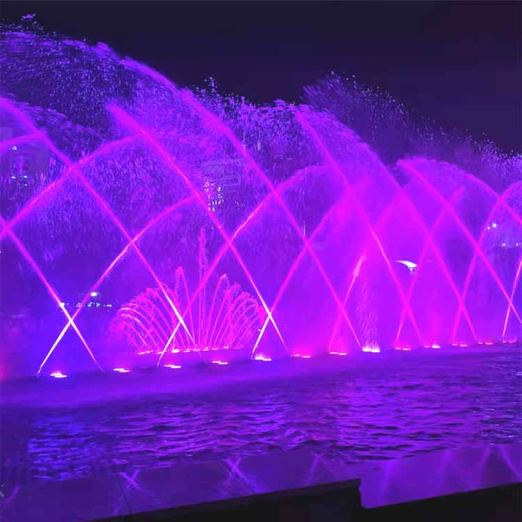 Lac artificiel de la lumière de la fontaine de la fontaine