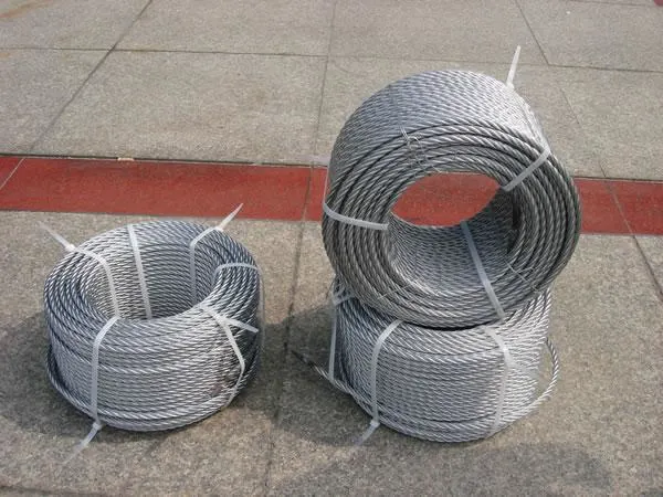 Steel Wire Rope 6X15+7FC Galvanized & Ungalvanized for Bundling/Hoisting