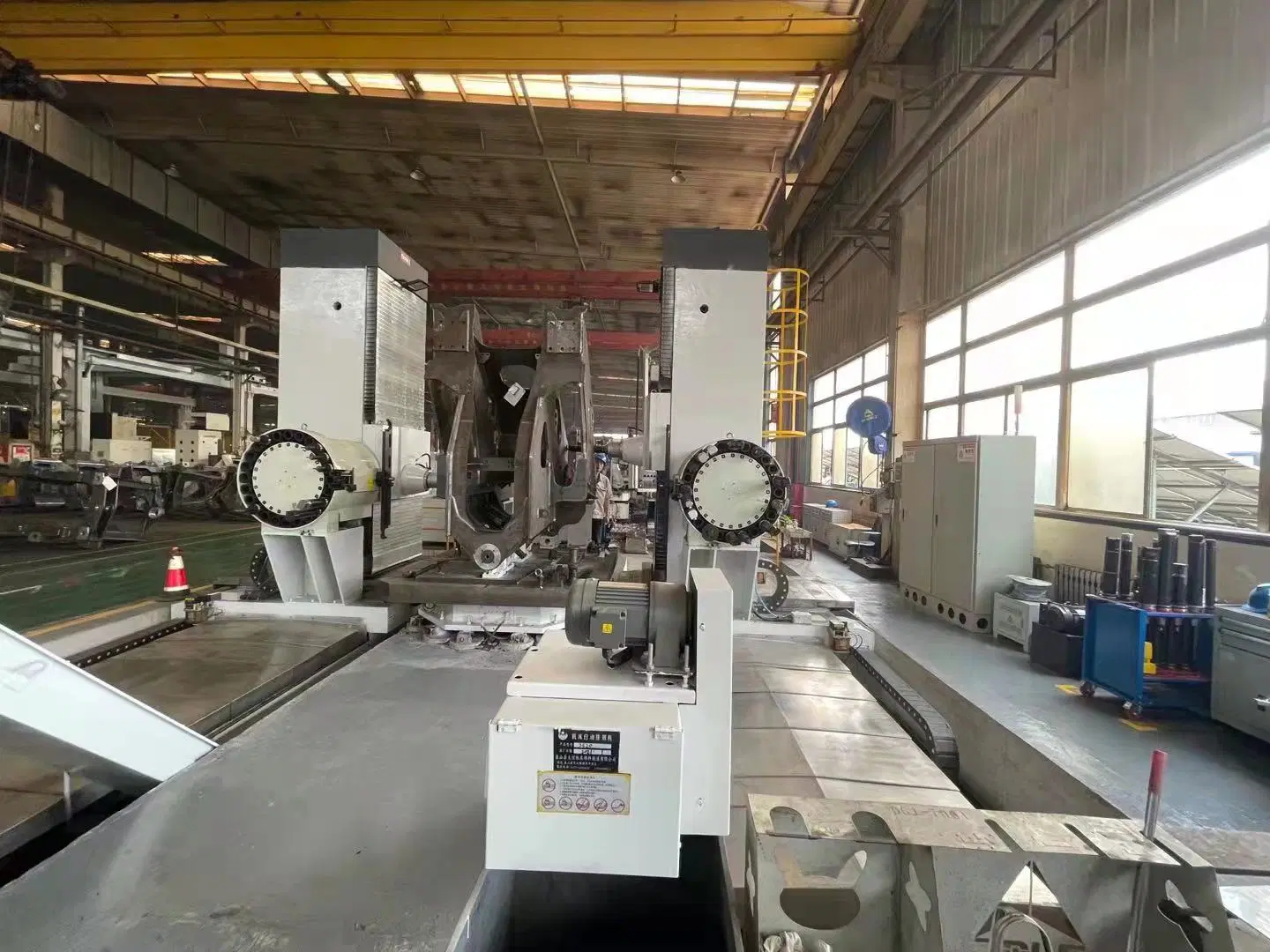 Yzzx-2520 CNC Double-Sided Milling and Boring Special Machine