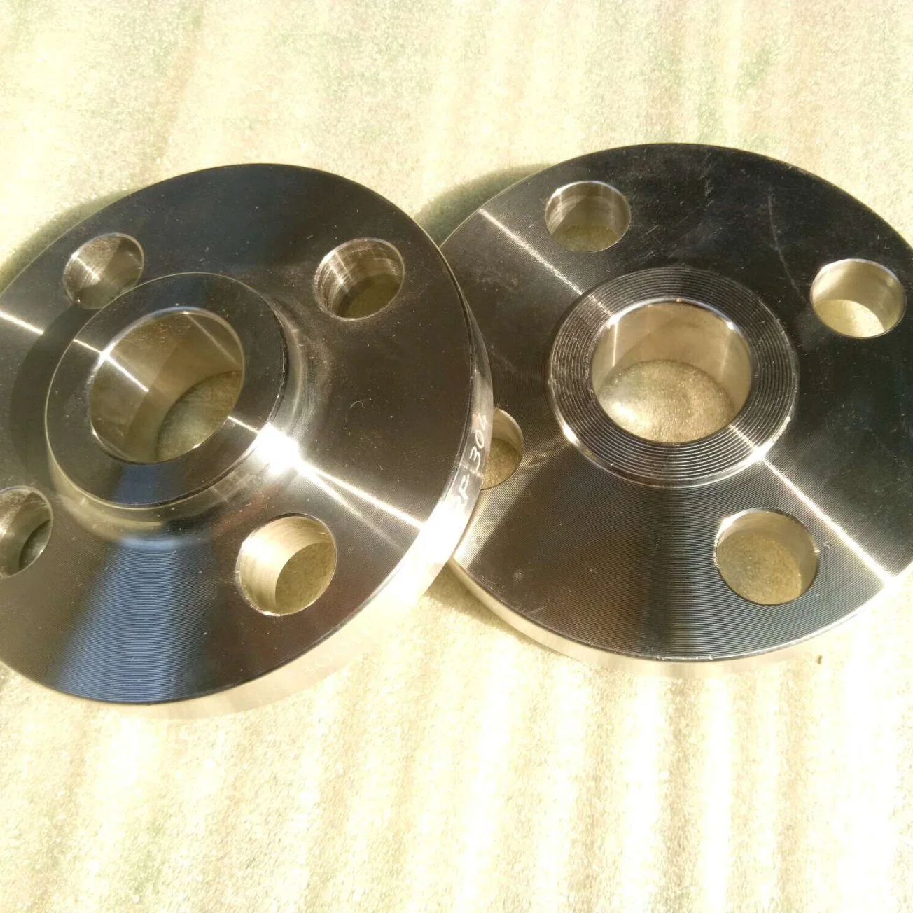ANSI B16.5 Cl600 Forged Flanges Stainless Steel AISI 316/316L Slip on Flanges