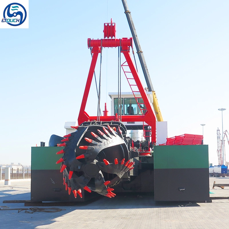 High Efficiency 6000m3/H CSD650 26inch Hydraulic Diesel Engine Cutter Suction Dredger for Canal Ports Dredging Machine