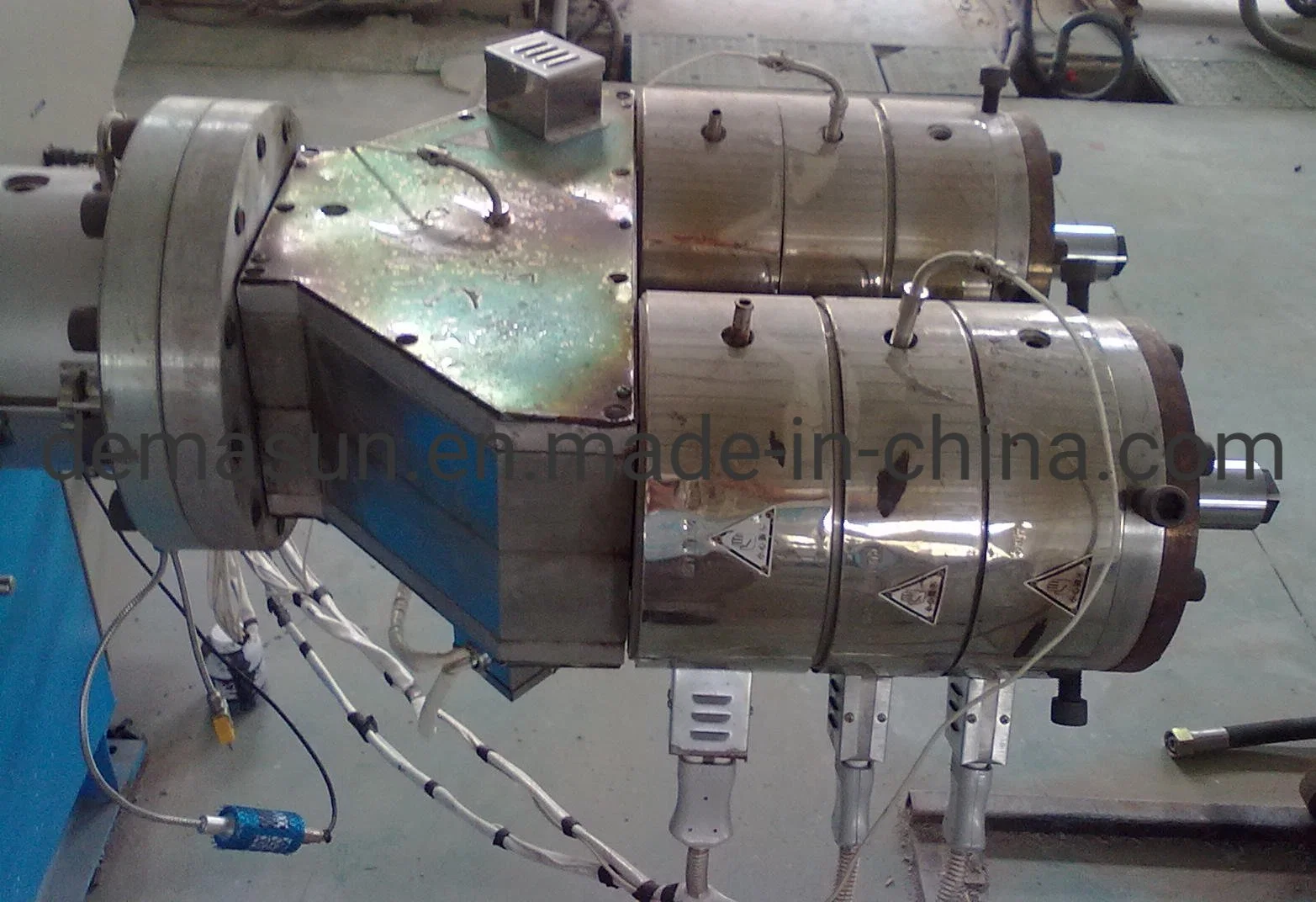 Le PEHD PP PE PPR tuyau Extrusion Machine de moulage par extrusion de plastique moule PE Making Machine tête d'extrusion extrusion de plastique du tuyau de l'outillage moule en plastique