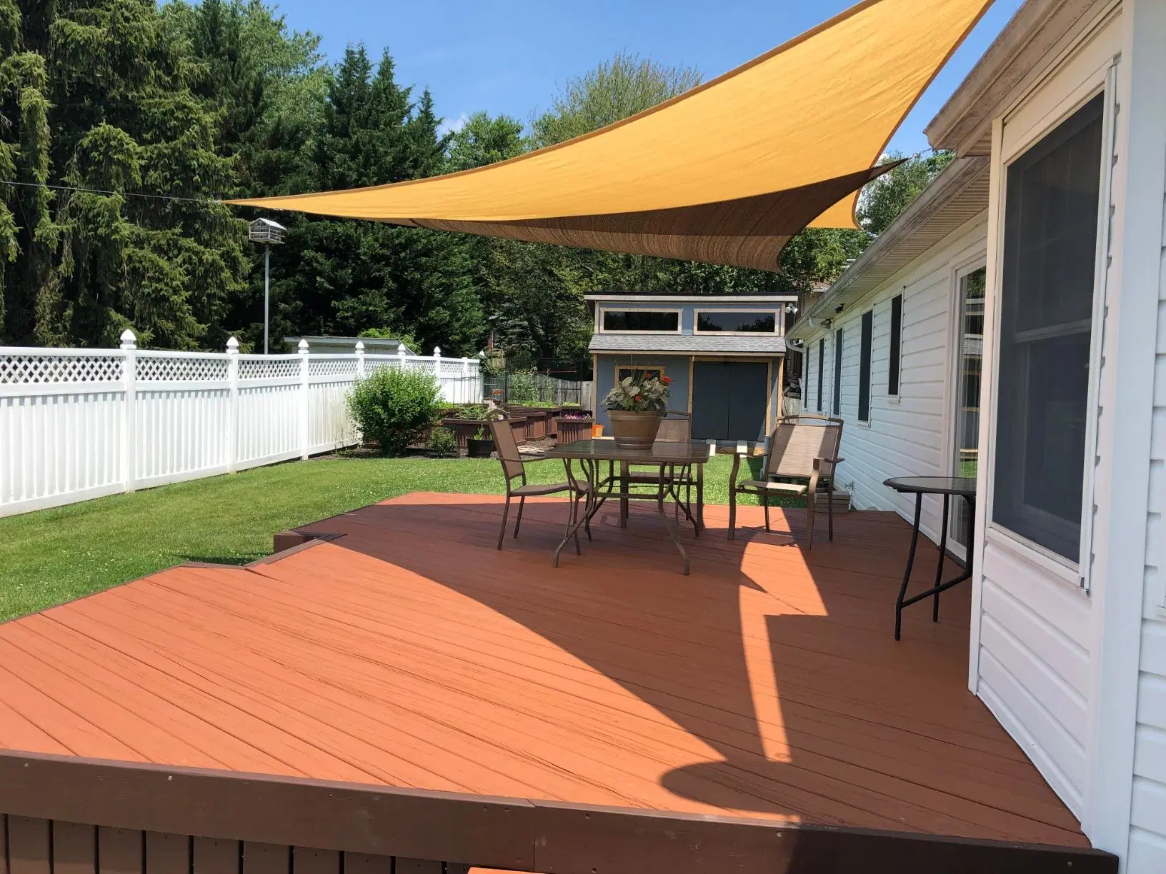 Toldo de vela solar para proteger su piel 11