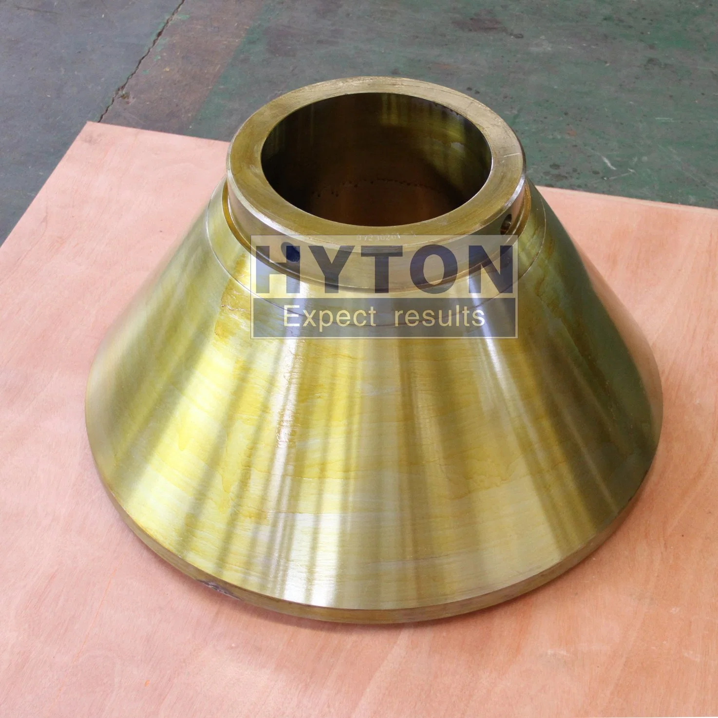 Mining Machinery Parts Head Suit CH420 Cone Crusher Spares