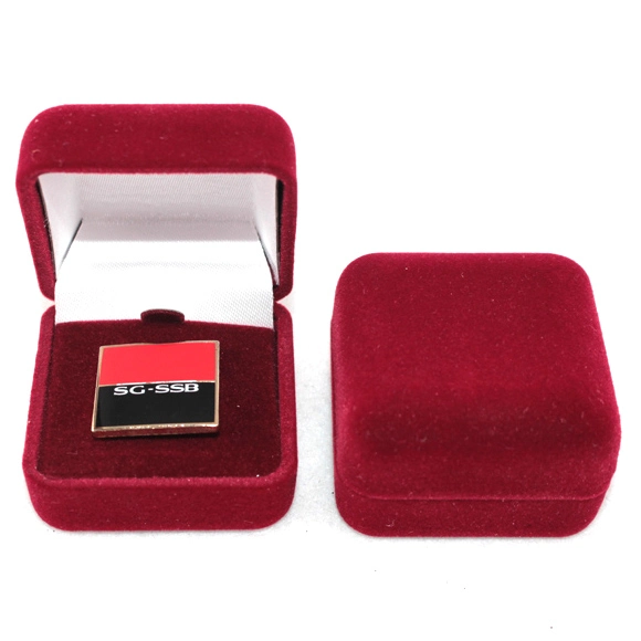 Factory Custom Plastic Velvet Presentation Box Manufacturer Customized Gift Display Box for Packing Lapel Pins Badges Medals Coins Cufflinks Jewelry Souvenirs