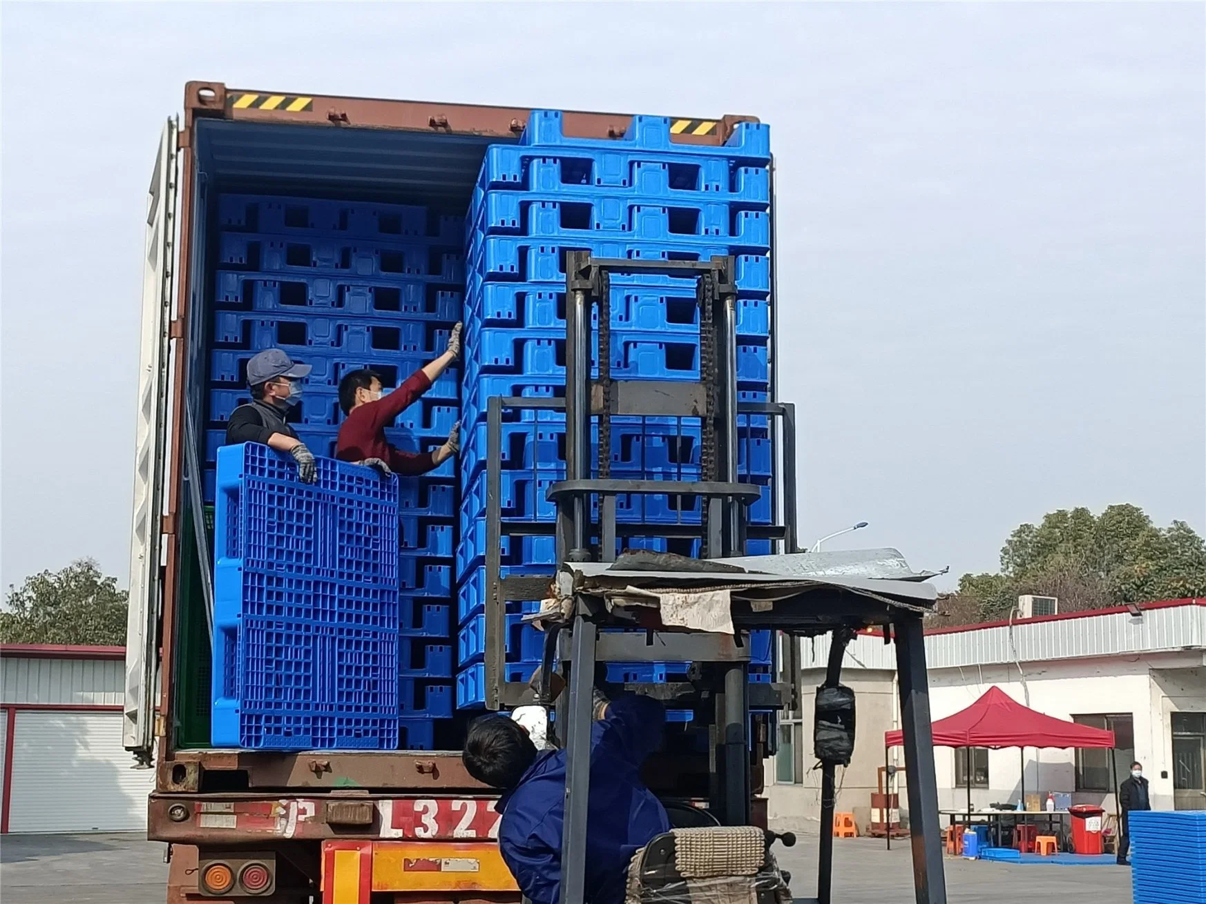 Material HDPE frente único de estilo y Tipo de entrada de 4 vías de transporte de palets de plástico