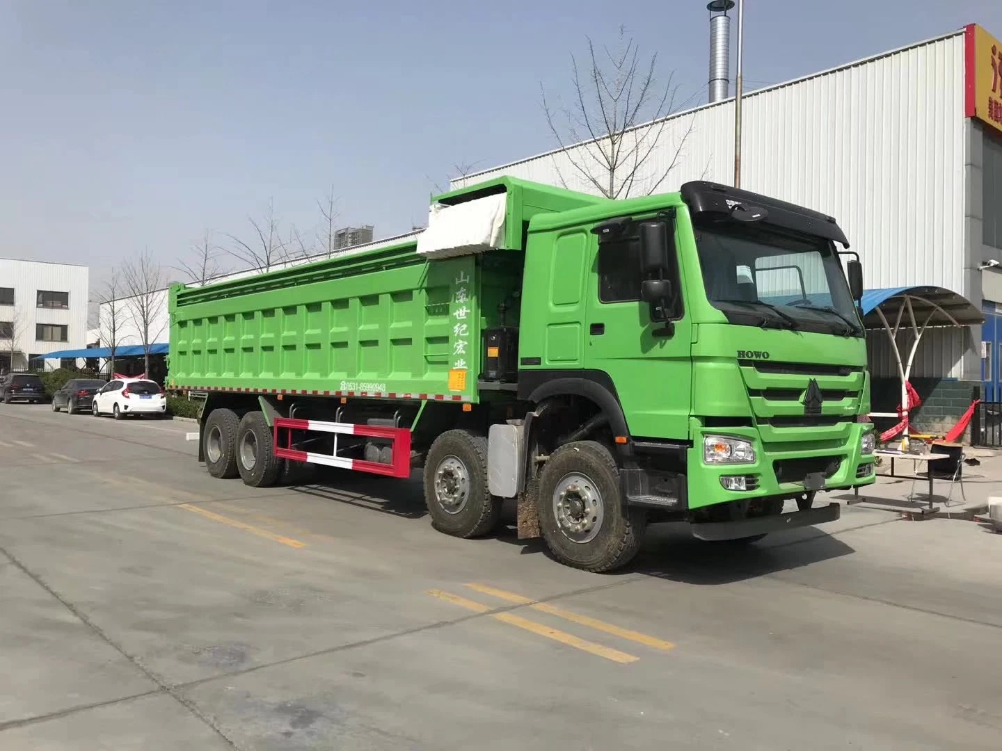 SinoTruck HOWO 12 pneus 28 30 mètres cubes 40 tonnes Pièces de chariot élévateur