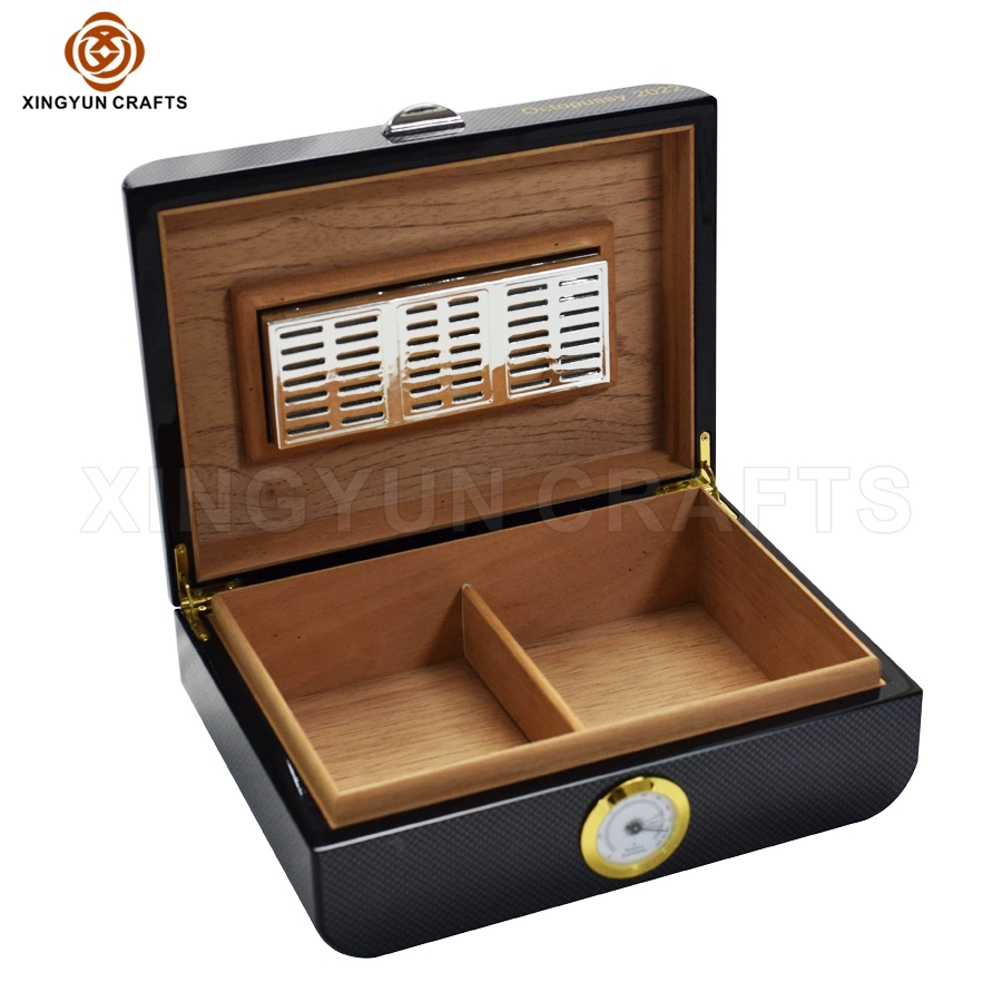 Top Quality Luxury Carbon Fiber Wooden Cigar Storage Box with Luuxry Humidifier