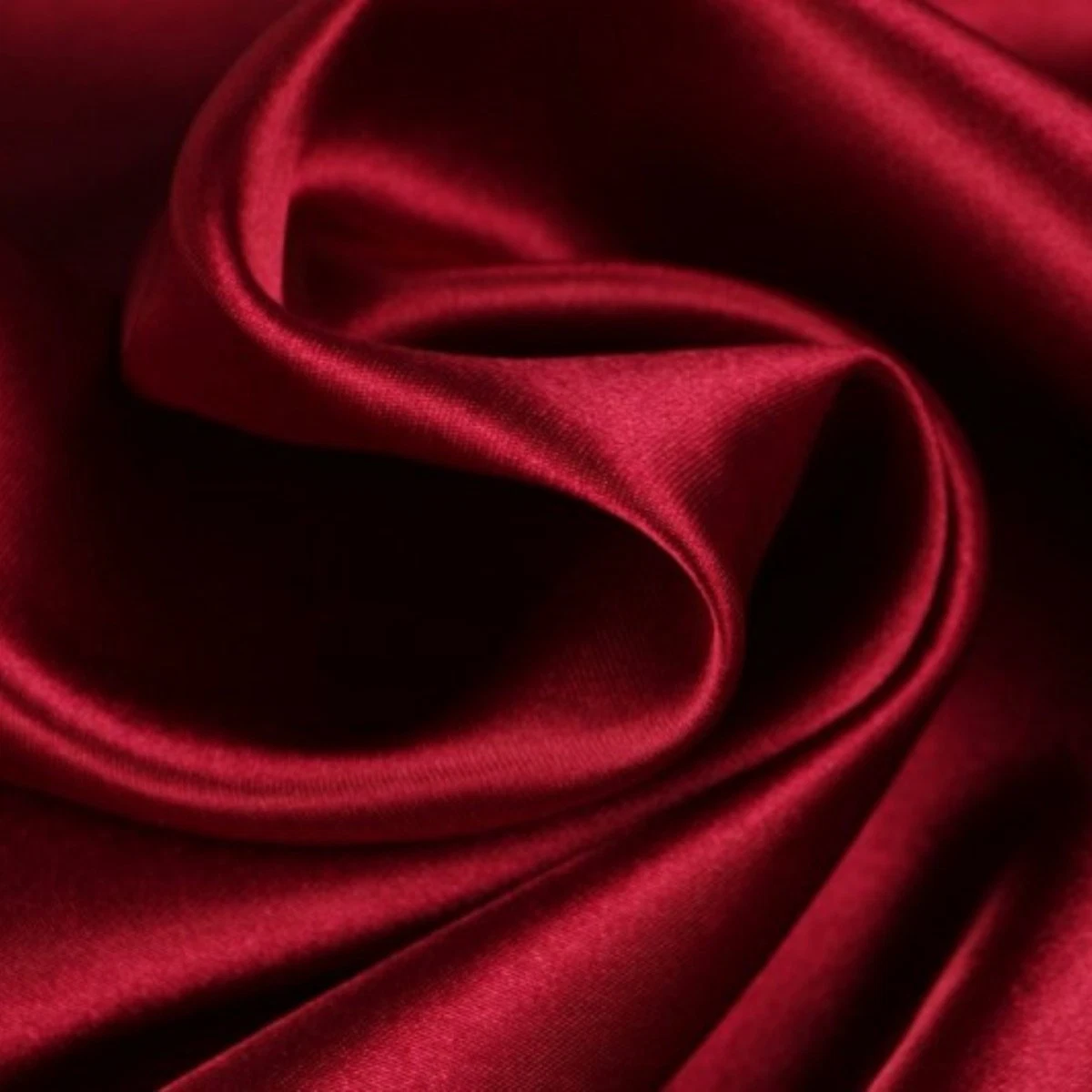 2022 Best Price 100% Polyester Shiny Smoothly Dyed Satin Fabric for Home Textile