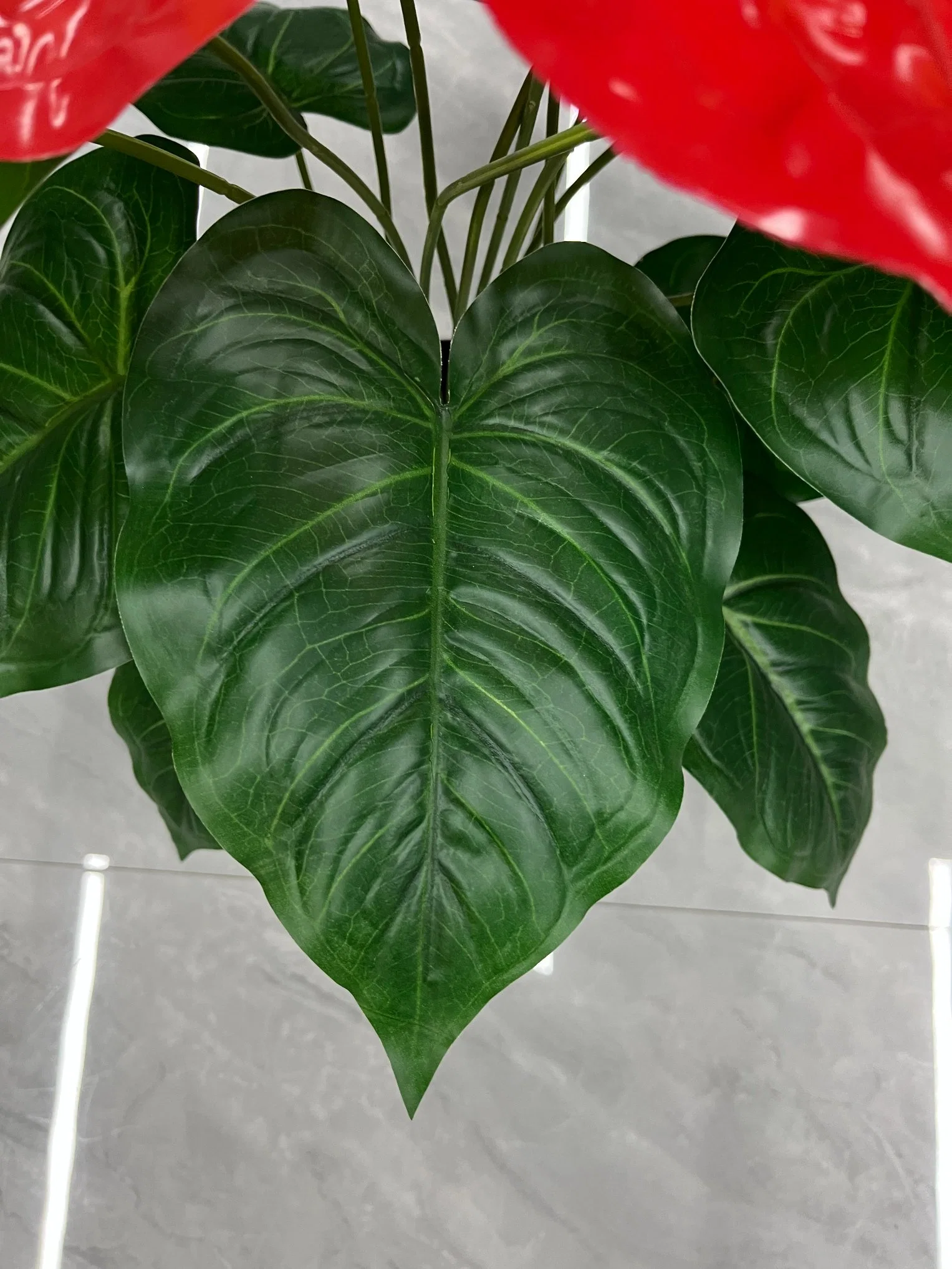 Beautiful 18 Leaves Small Bonsai Can Be Customized, Artificial and Decorative Plant Tree Small Anthurium