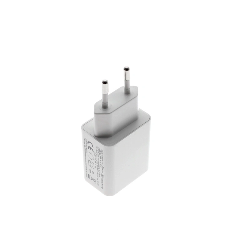 Montagem em Parede CE 5V 2,5A 5V 3um adaptador rápido AC de alimentação DC com USB