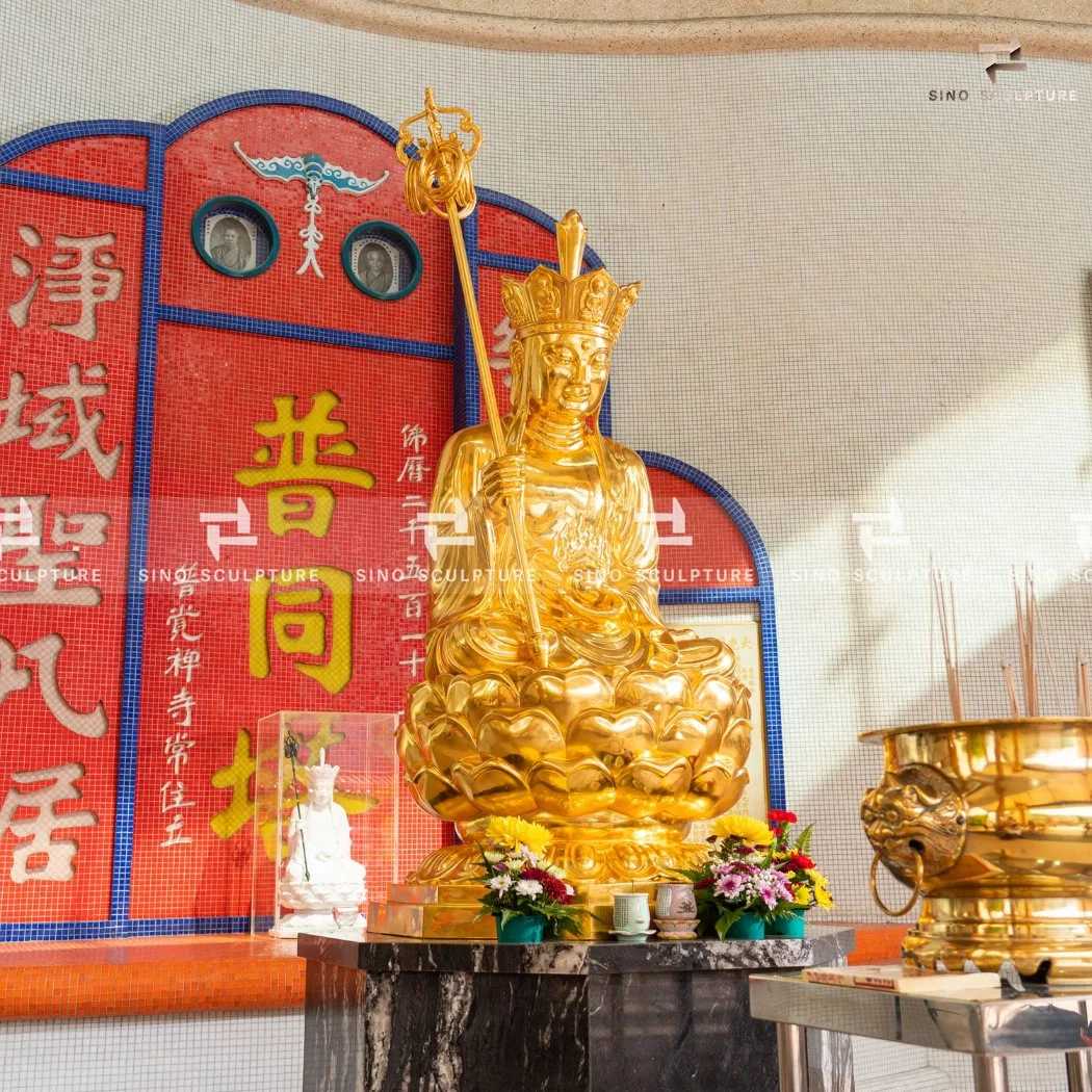 Bodhisattva Ksitigarbha bronce dorado sentado estatua