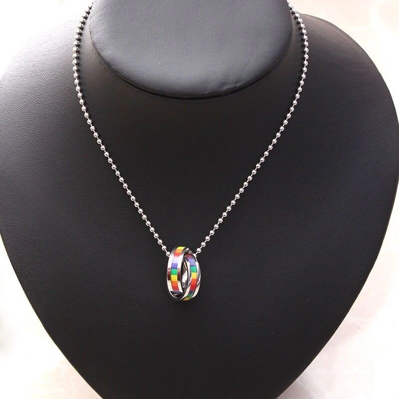 Nueva moda para hombres y mujeres la pareja de Arco Iris Collar Colgante Del Círculo de acero inoxidable de alta calidad de joyas orgulloso del arco iris