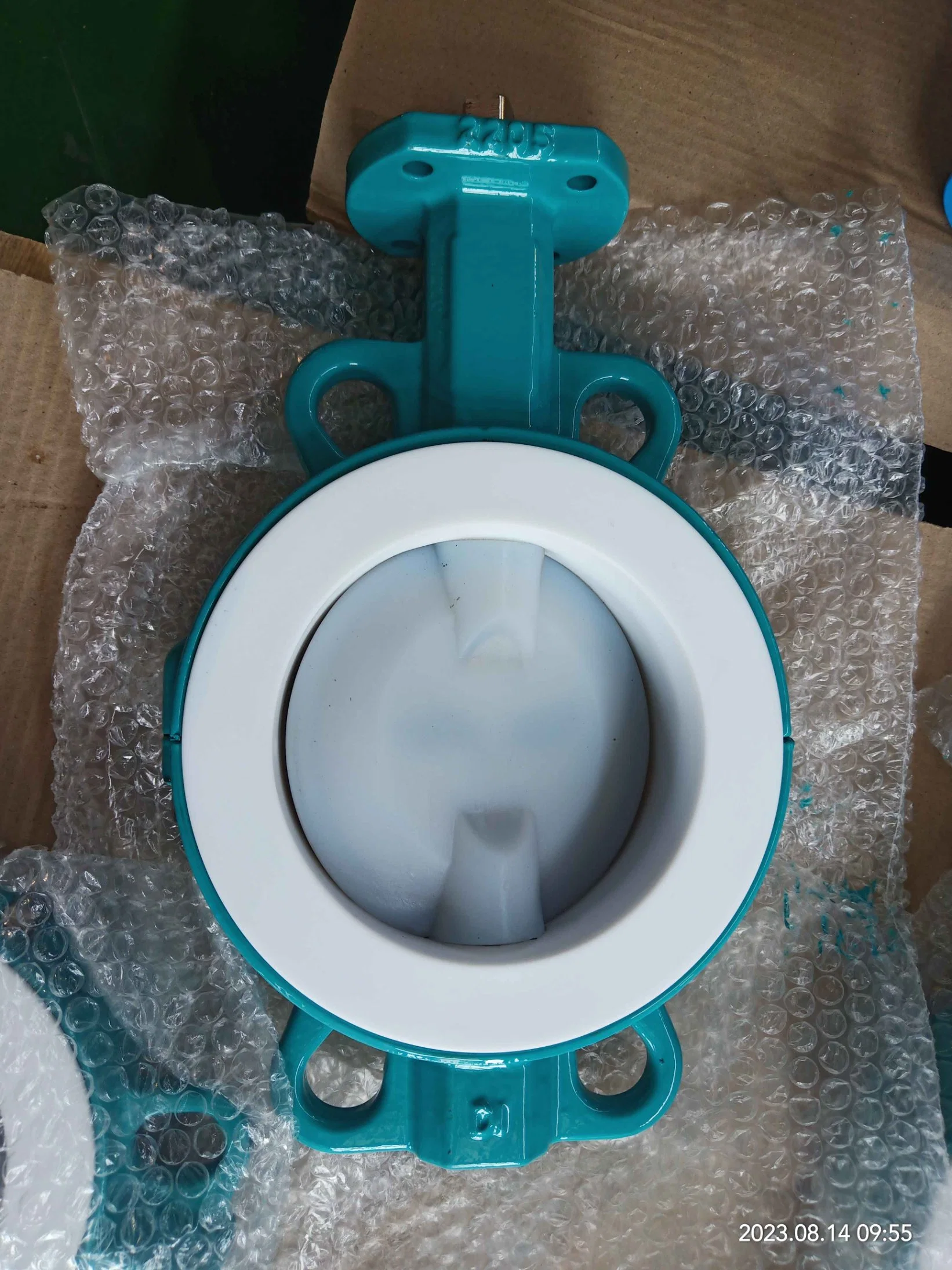 Split Design Butterfly Valve with PTFE Seat and PFA Disc