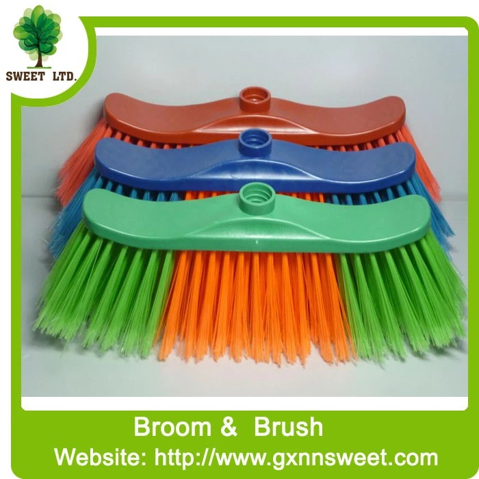 Cleaning Indoor Outdoor Plastic Broom with Wood Stick Brooms in Brooms and Mops