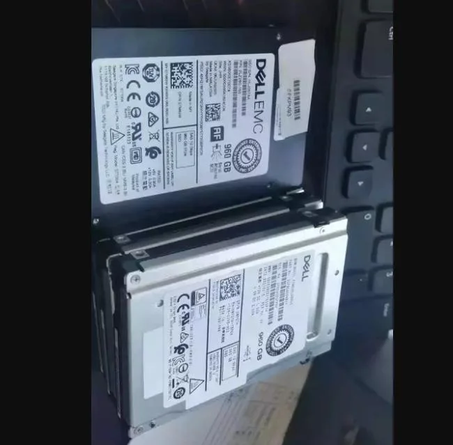 Los servidores Dell SAS de 960GB 12 GB SSD Hot Swap Número 0B34972