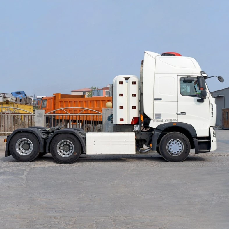 Usa Sinotruk HOWO T7, 6x4 cabina confortable GNC camión tractor para la venta