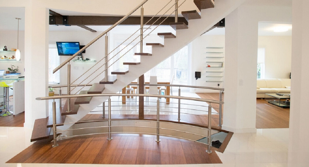 Hot Sale 304/316 Stainless Steel Keel Staircase with Solid Wood Steps