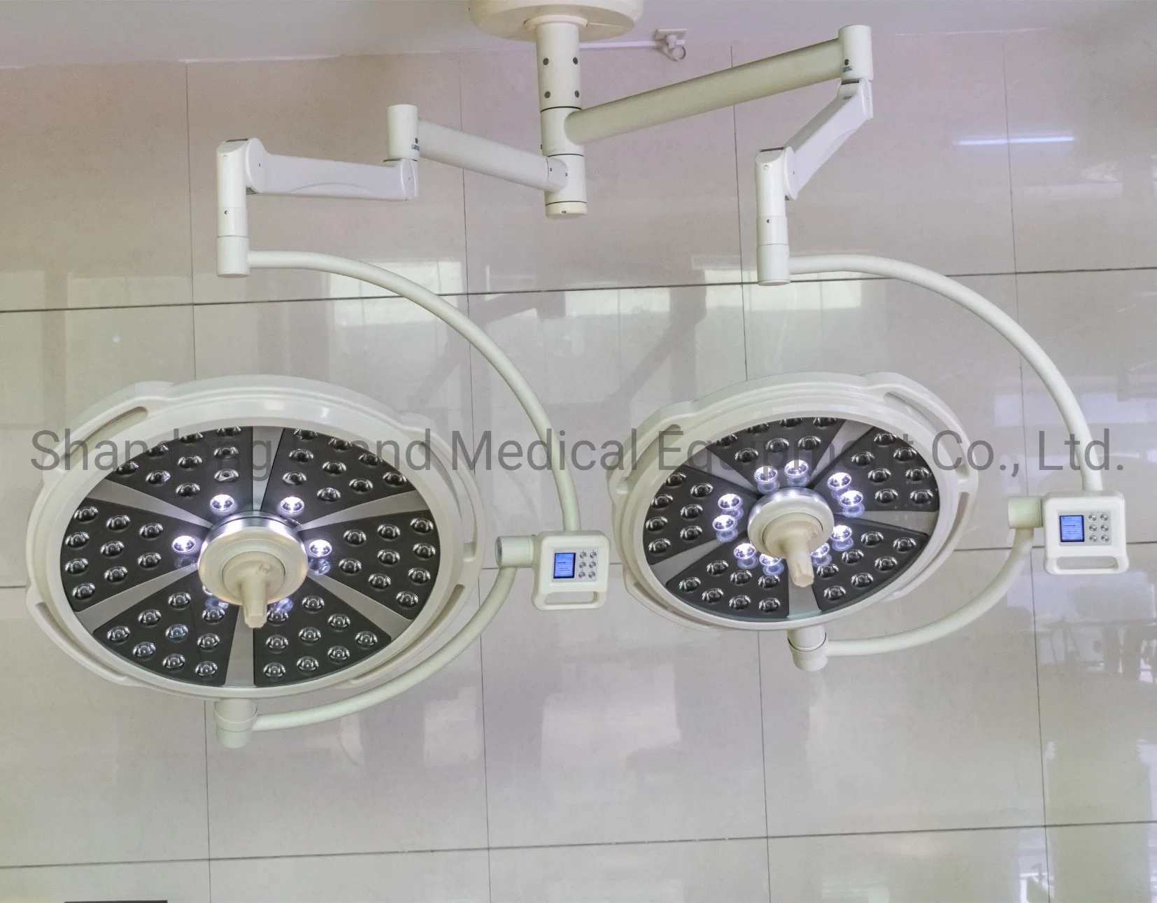 Produtos populares levaram Iight Multi-Angle brilho suave funcionamento por grosso de suprimentos médicos de iluminação cirúrgica portátil LED Lâmpada de funcionamento