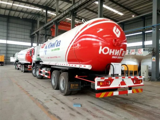 Large Gas Delivery Truck HOWO 8X4 15tons LPG Gas Haulage Tanker Truck for Mongolia