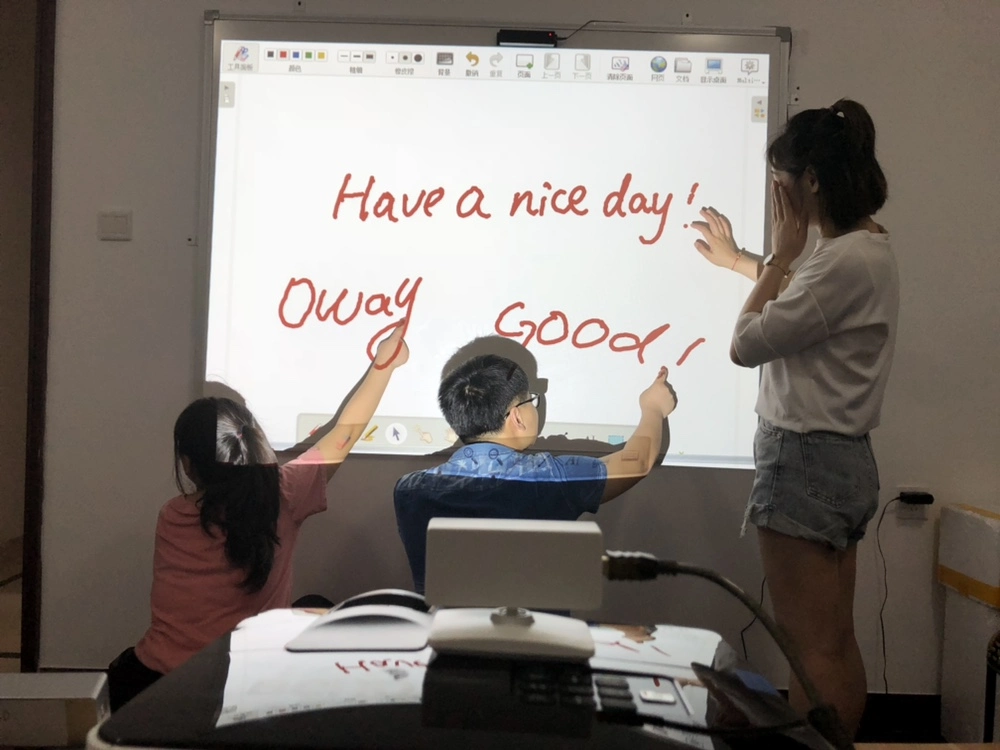 El reconocimiento de gestos precisos Toque interactivo portátil para el aprendizaje escolar