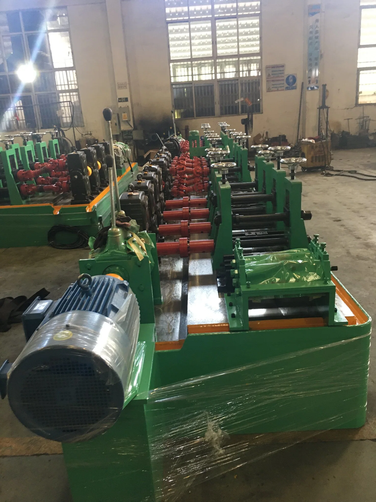 Yongjian Carbon Steel Pipe Making Machinery Welding