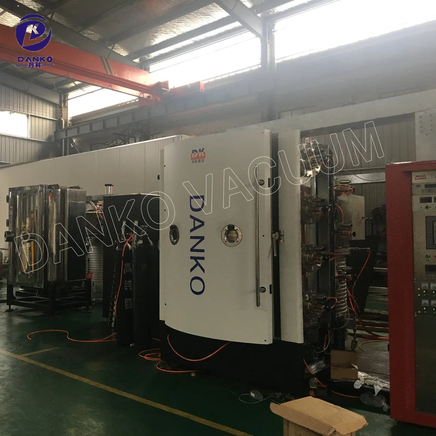 Multi Arc Ion Vacuum Coating Production Line with Beautiful Colors