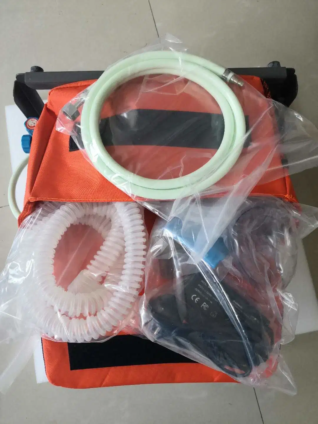 El transporte de emergencia portátil del monitor de paciente del Hospital UCI quirúrgica no invasiva de ventilación invasiva