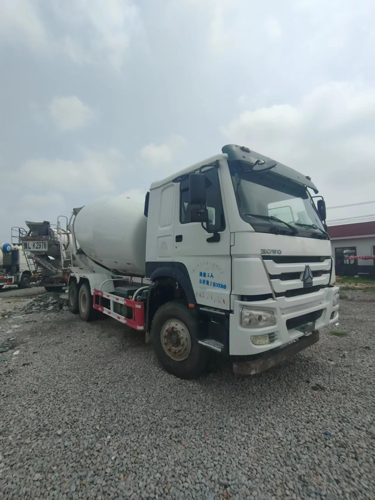 Made in China HOWO 6*4 Manufacturing Concrete Mixers, Mixers, Commercial Vehicles for Sale at Low Prices