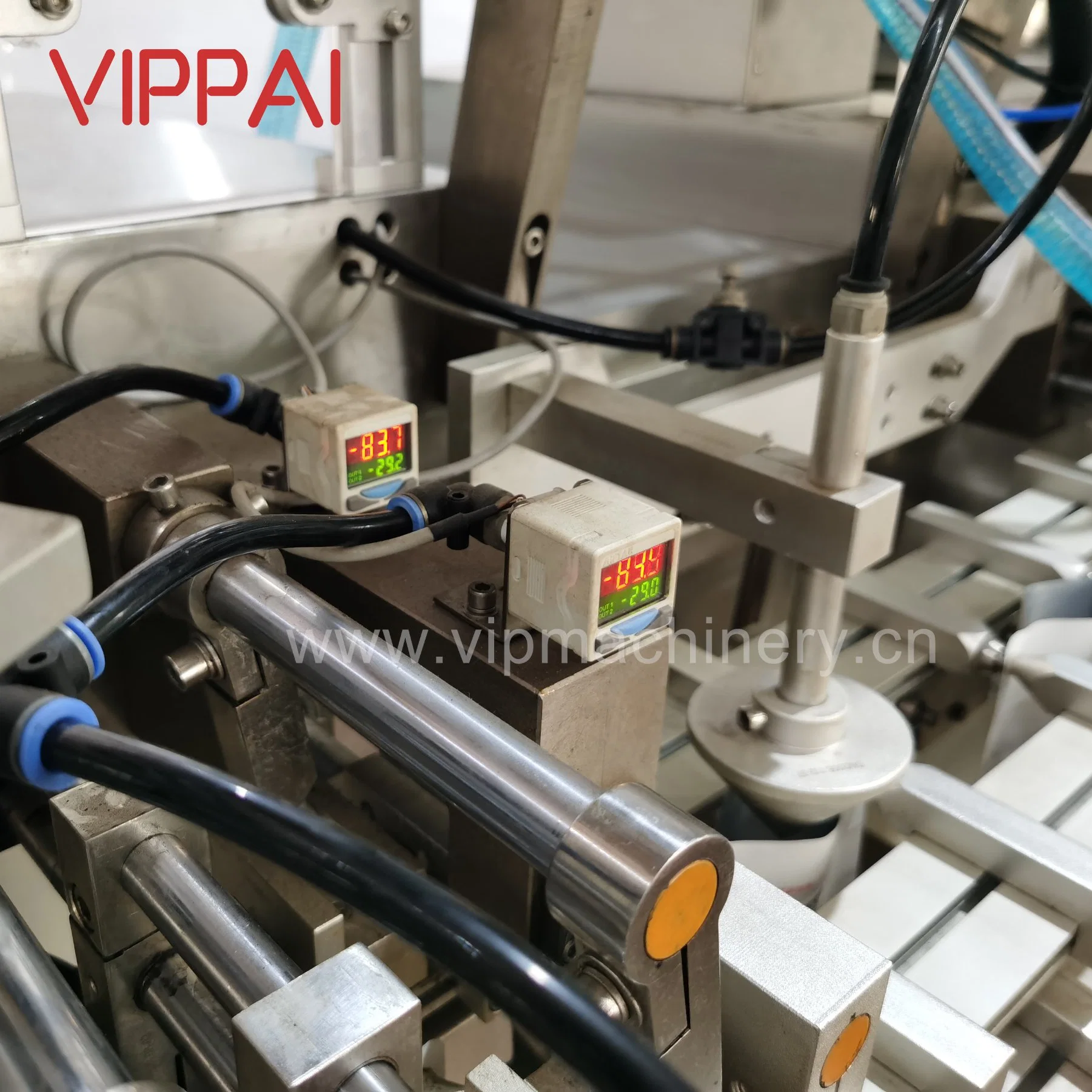 Vippai Factory Hot Sales Cosmetic Facial Mask Filling Sealing Machine in Korea