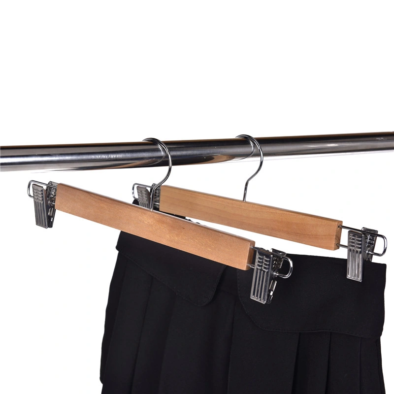 Rack de lessive de haute qualité Clip métallique Hanger vêtements bon marché de cintres en bois avec des clips