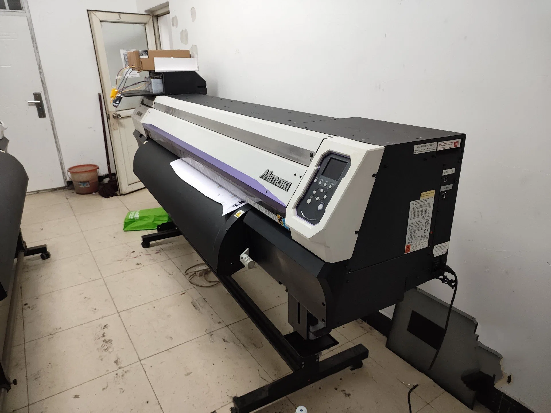 طابعة نفث الحبر ذات التصميم العريض مقاس 1600 مم المستخدمة/المسترداد Mimaki Jv300-130plus Jv300-160plus طابعة مذيب Mimaki Jv300-160plus راسمة Sublimation