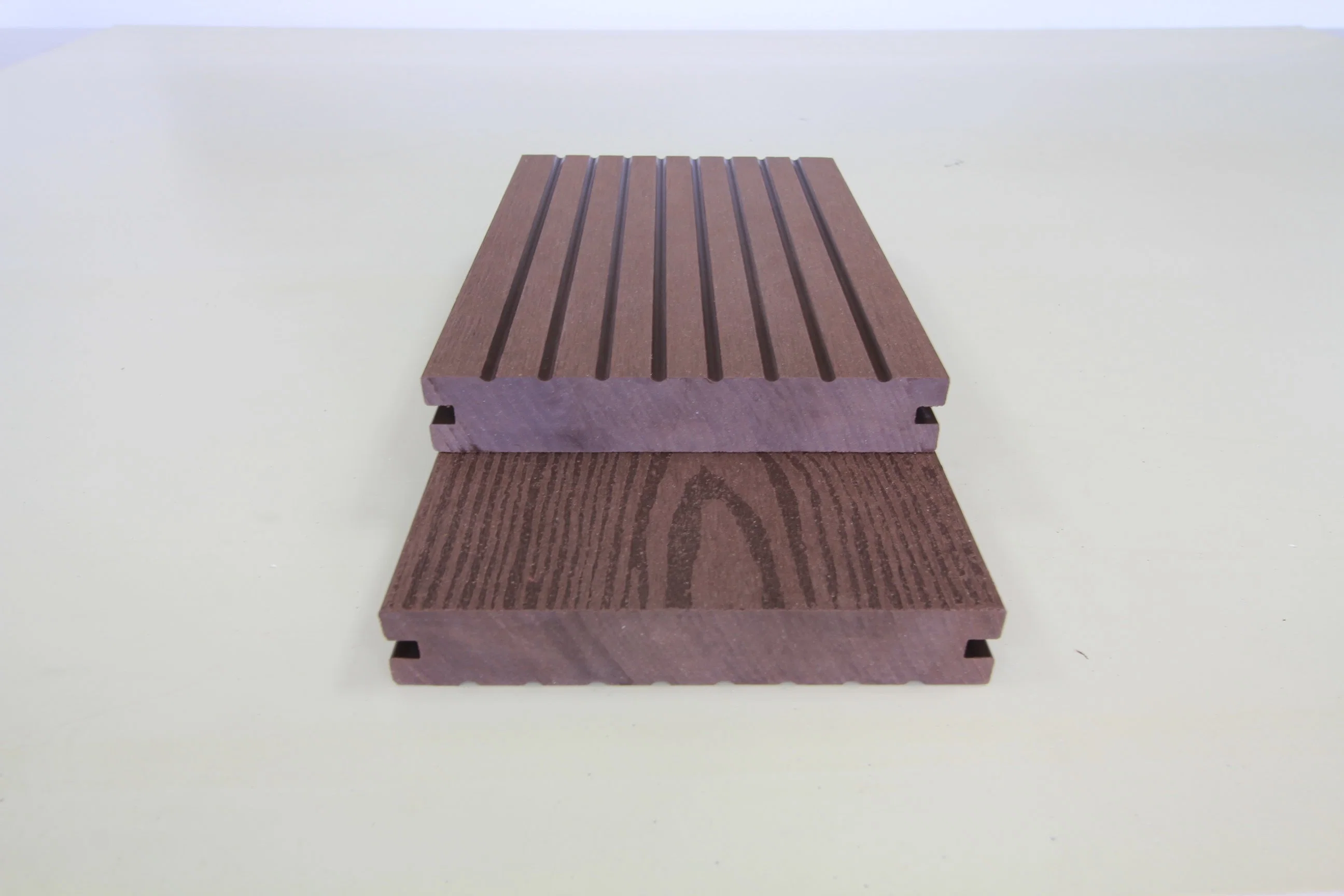 Synthetic WPC Wood Plastic Composite Decking for Outside Garden Decoration