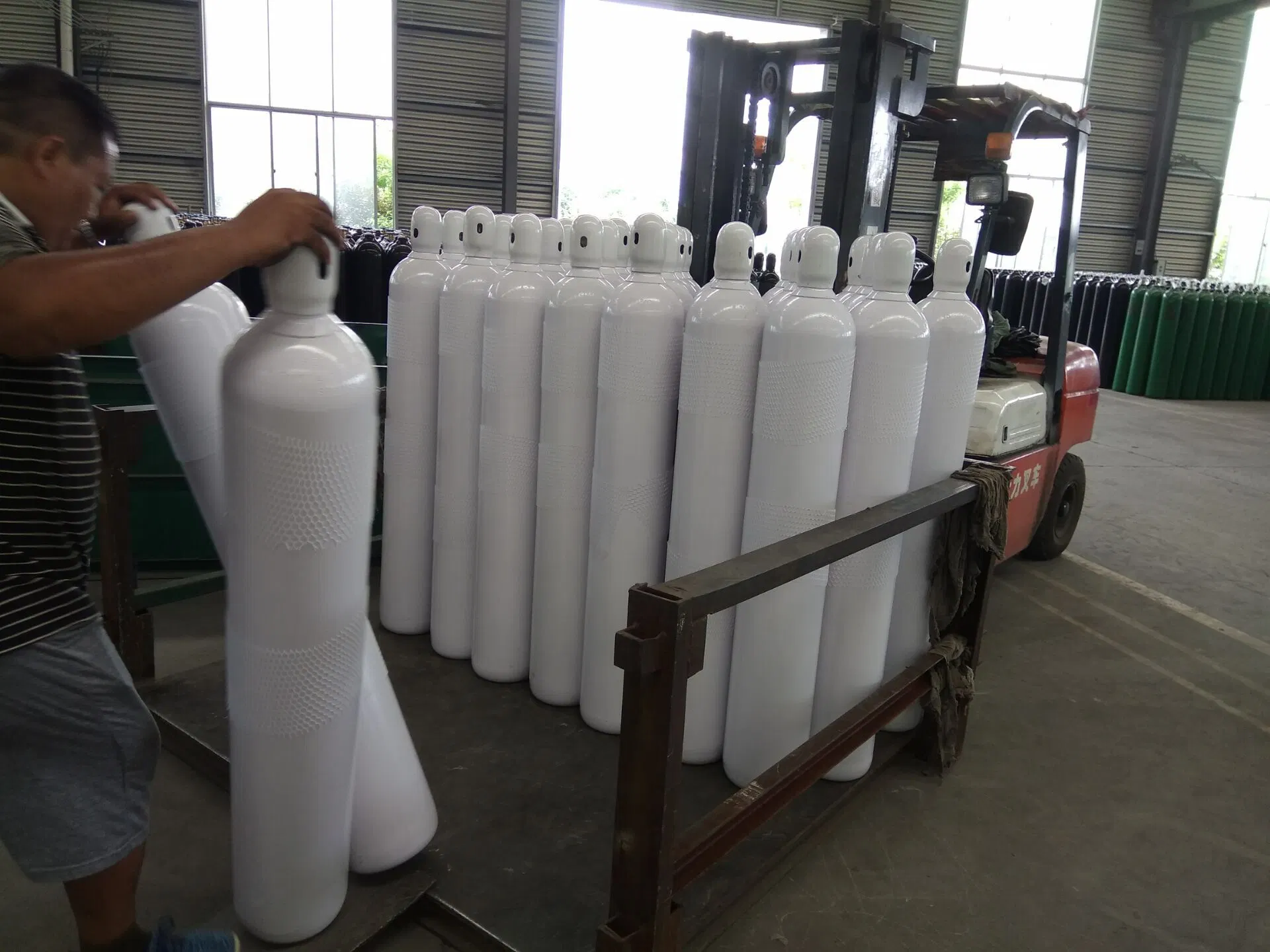 40L Medical Oxygen Cylinder Export to Peru