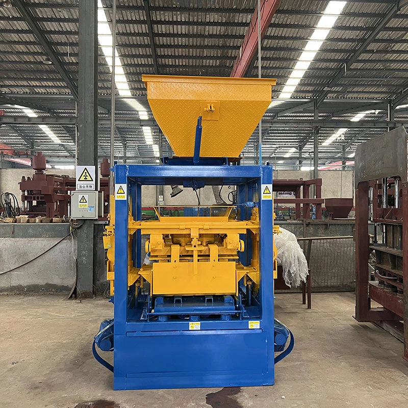 High quality/High cost performance  Qt4-26 Semi Automatic Concrete Block Machine Hollow Brick Construction Machinery Supplier Thainland