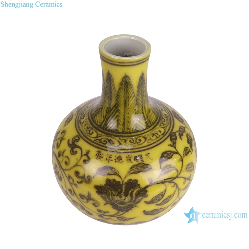 Yellow Color Twisted Flower Chinese Dragon Pattern Ceramic Globular Flower Vase