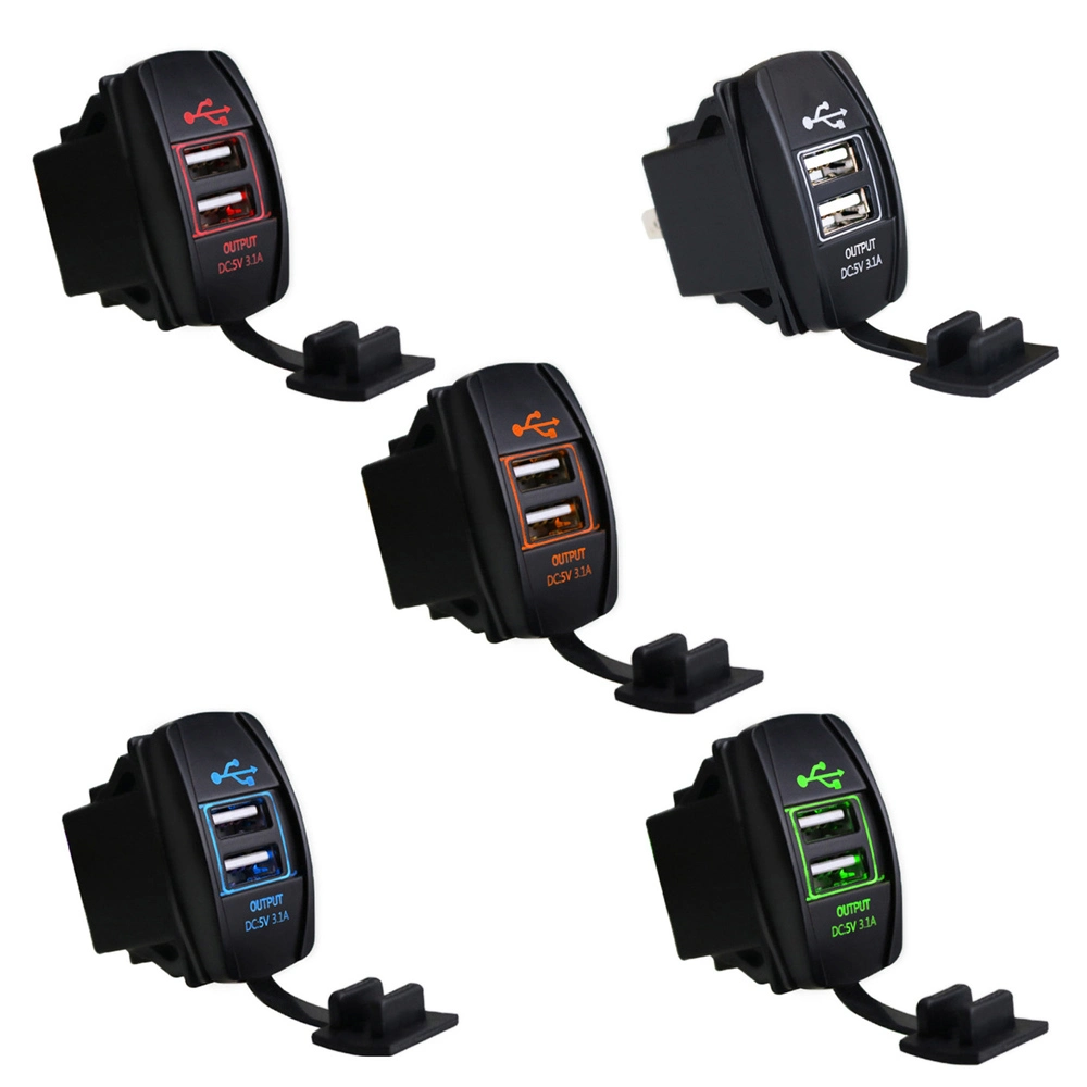 Estilo do interruptor oscilante 12/24V 3.1A Carregador para automóvel USB com LED