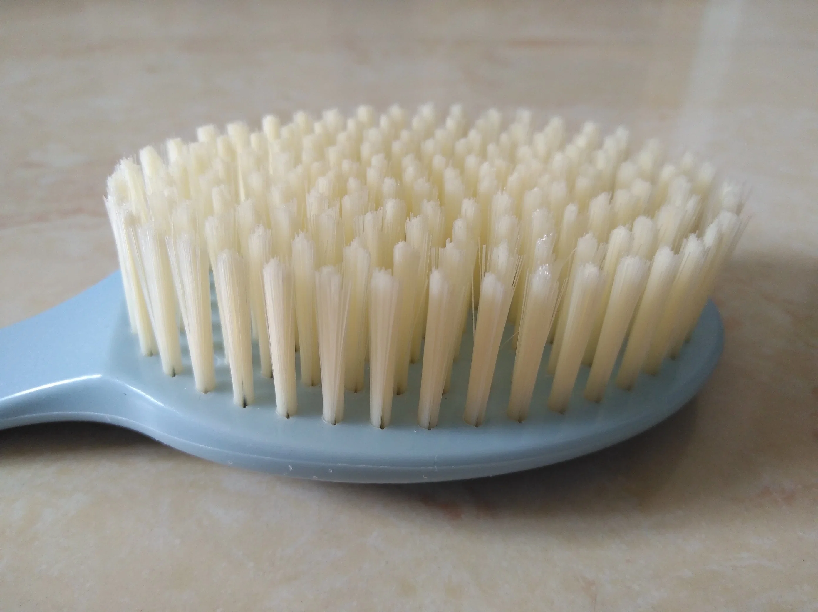 Wholesale/Supplier High quality/High cost performance  Plastic OEM Logo Dry Skin Body Bristles Bath Brush