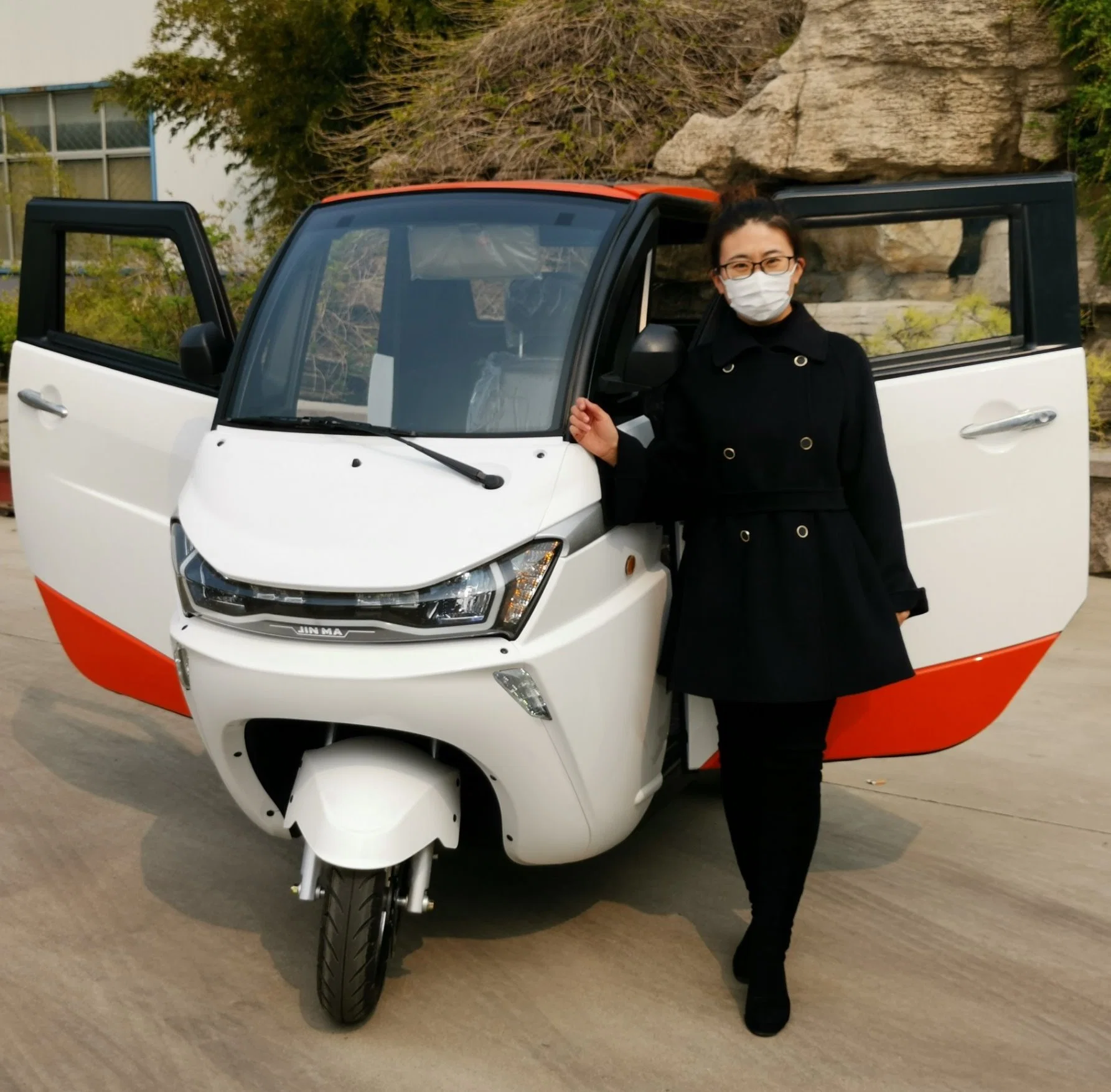 1500W Mobility Cabin Scooter Car EEC L2e Electric Tricycle for Europe