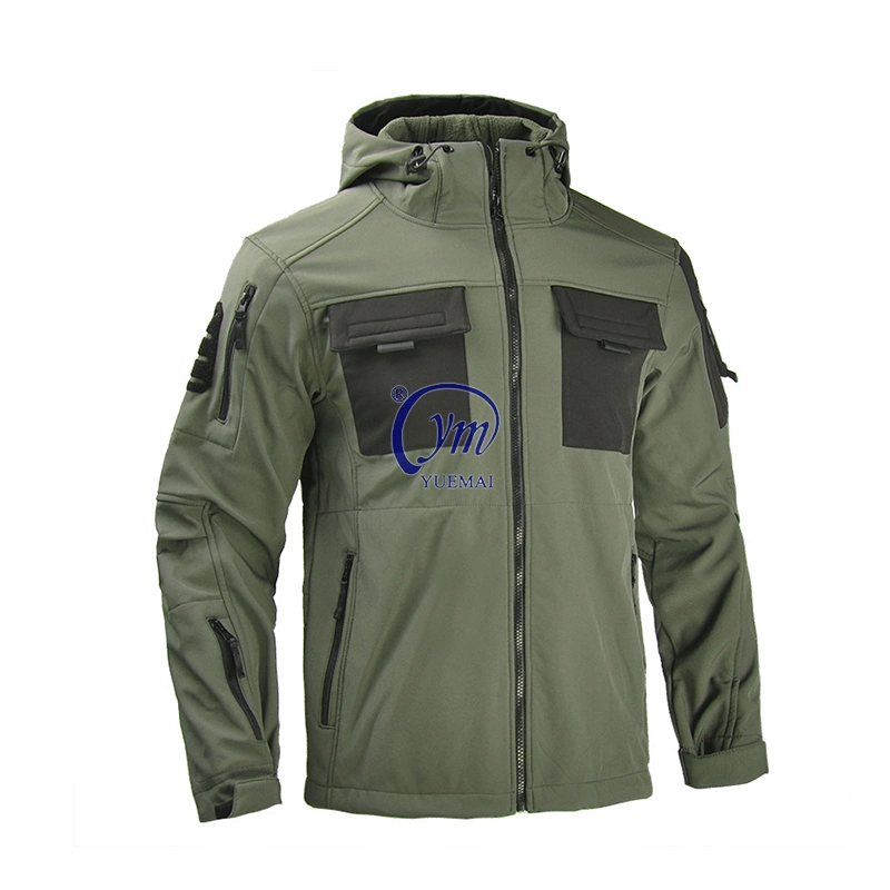 New Fashion Men Waterproof Windproof Breathable Softshell Jacket
