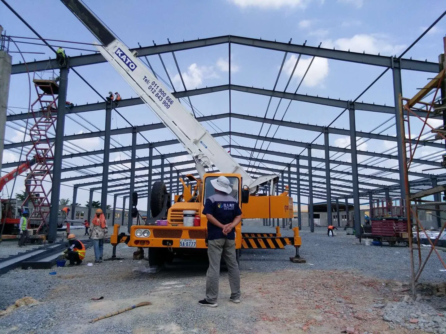 Bolt Connection Large Span Prefabricated Steel Structure Warehouse Workshop with Sandwich Panel