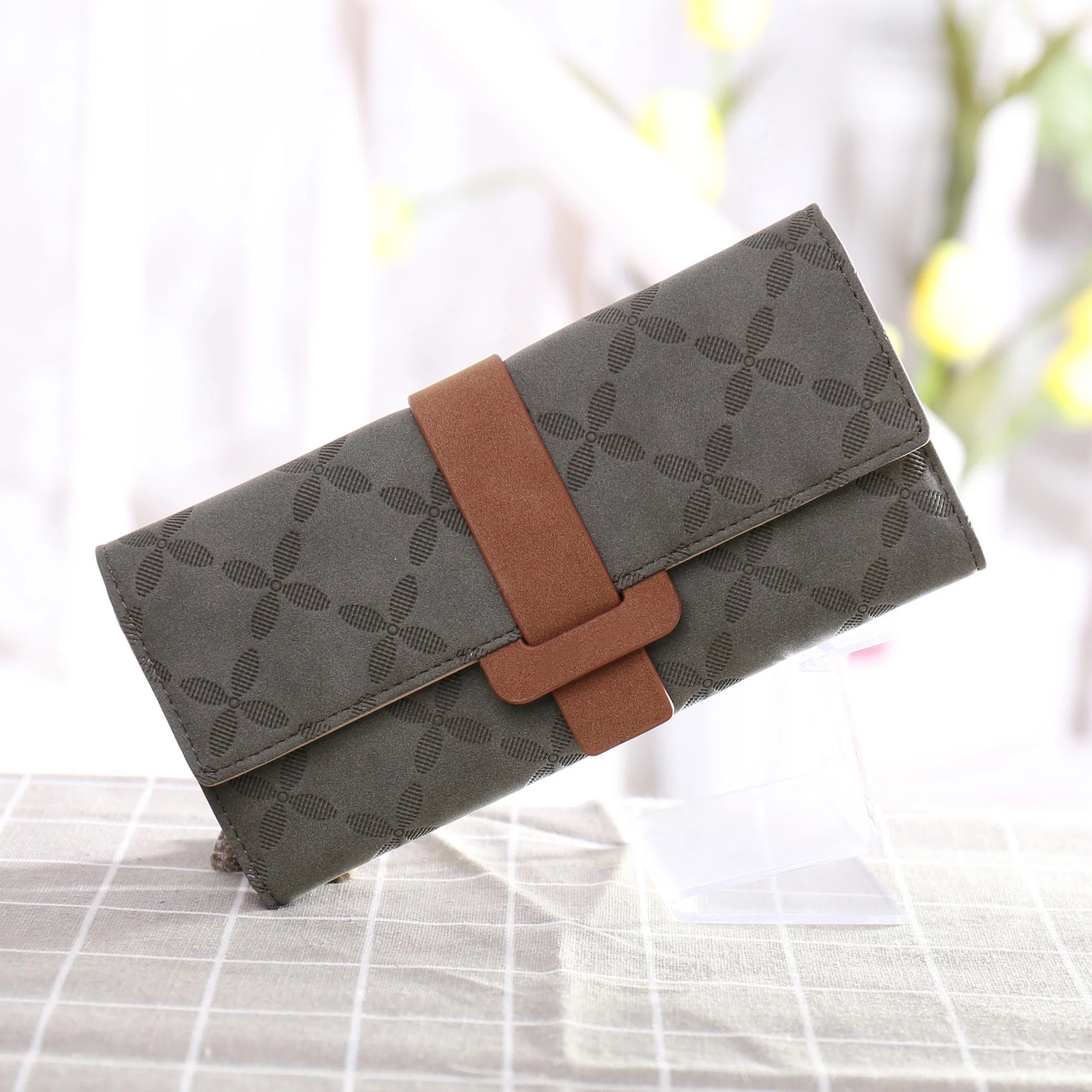 Practical Three Folded Big Capacity Embossed Pattern PU Lady Wholesale/Supplier Wallet